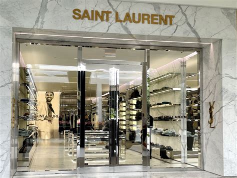 point de vente yves saint laurent|yves Saint Laurent boutique.